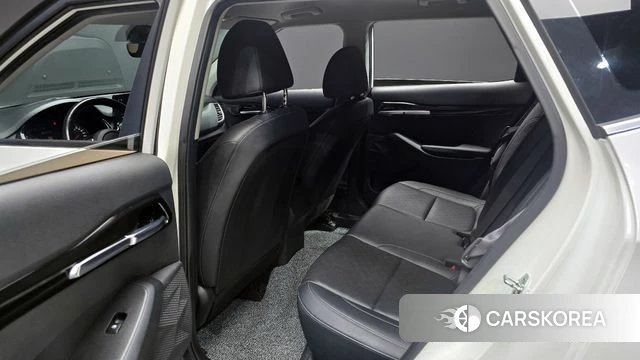 Kia Seltos 2022 Белый из Кореи, фото 2