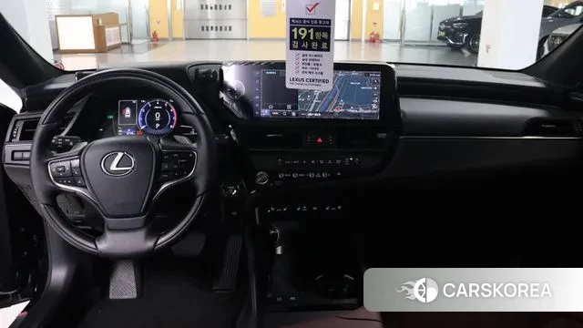 Lexus ES300h 7th generation 2025 Черный из Кореи, фото 2