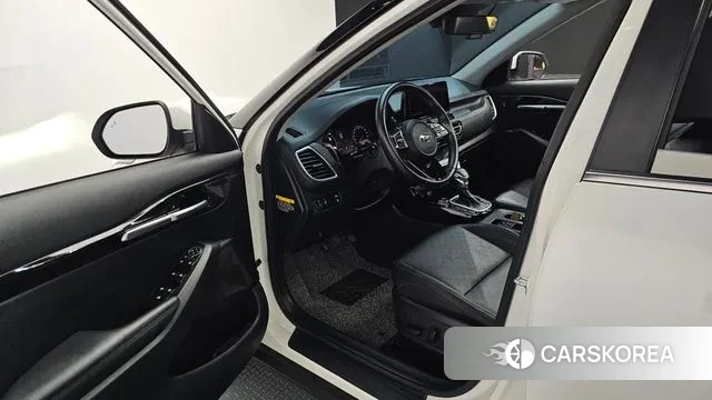 Kia Seltos 2020 Белый из Кореи, фото 2