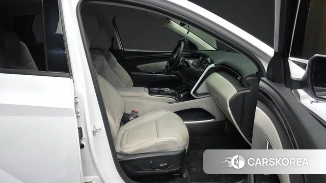 Hyundai Tucson (NX4) 2021 Белый из Кореи, фото 2