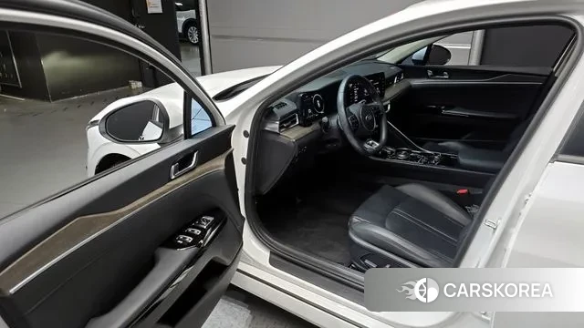 Kia K5 3rd generation 2021 Белый из Кореи, фото 2