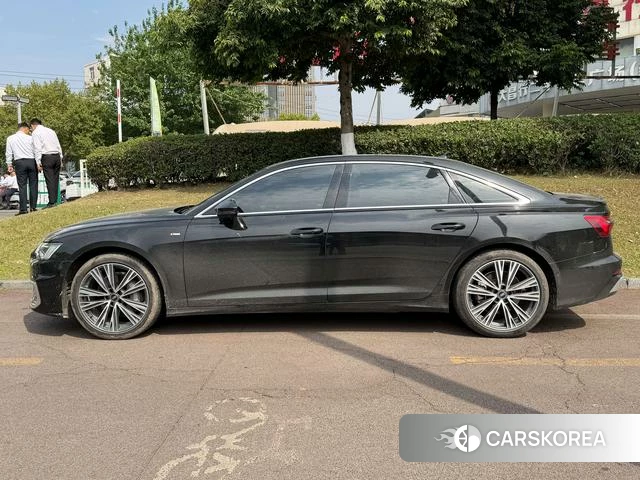 Audi A6L 2023 Черный из Китая, фото 2
