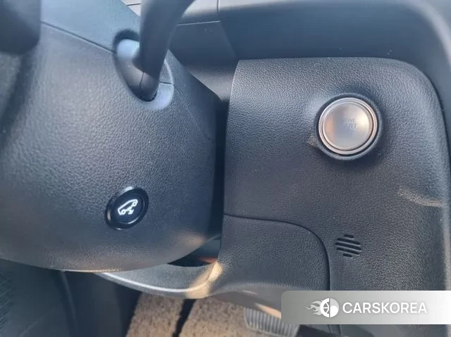 Hyundai Staria 2021 Желтый из Кореи, фото 2