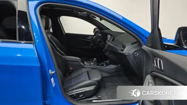 BMW 1 Series (F40) 2023 Синий из Кореи, фото 2