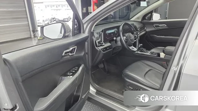 Kia Sportage 5th Generation 2023 Серебряный из Кореи, фото 2