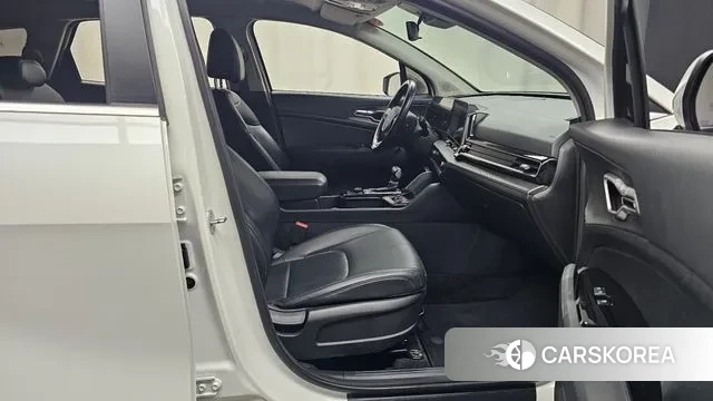 Kia Sportage 5th Generation 2022 Белый из Кореи, фото 2