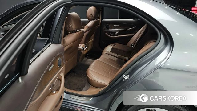 Mercedes-Benz E-Class W213 2019 Серый из Кореи, фото 2
