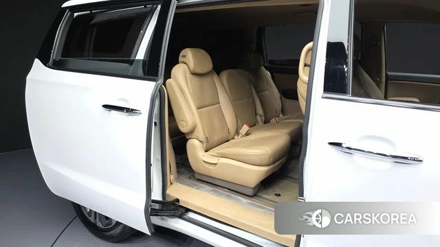 Kia The New Carnival 2018 Белый из Кореи, фото 2
