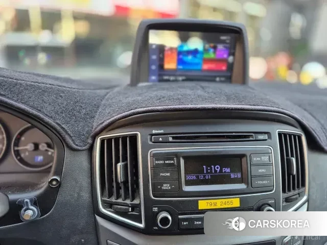 Hyundai The New Grand Starex 2018 Желтый из Кореи, фото 2