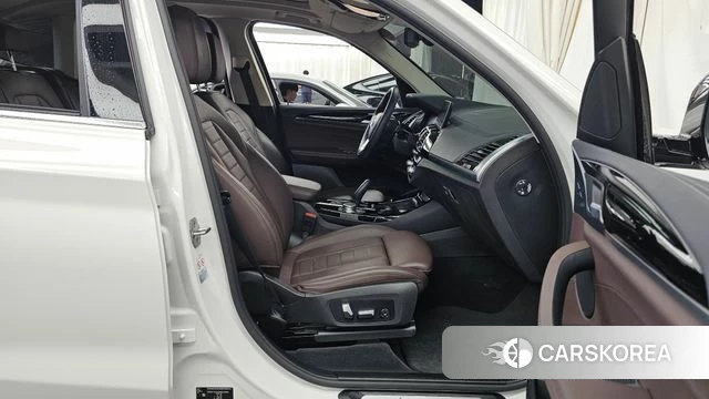 BMW X3 (G01) 2021 Белый из Кореи, фото 2
