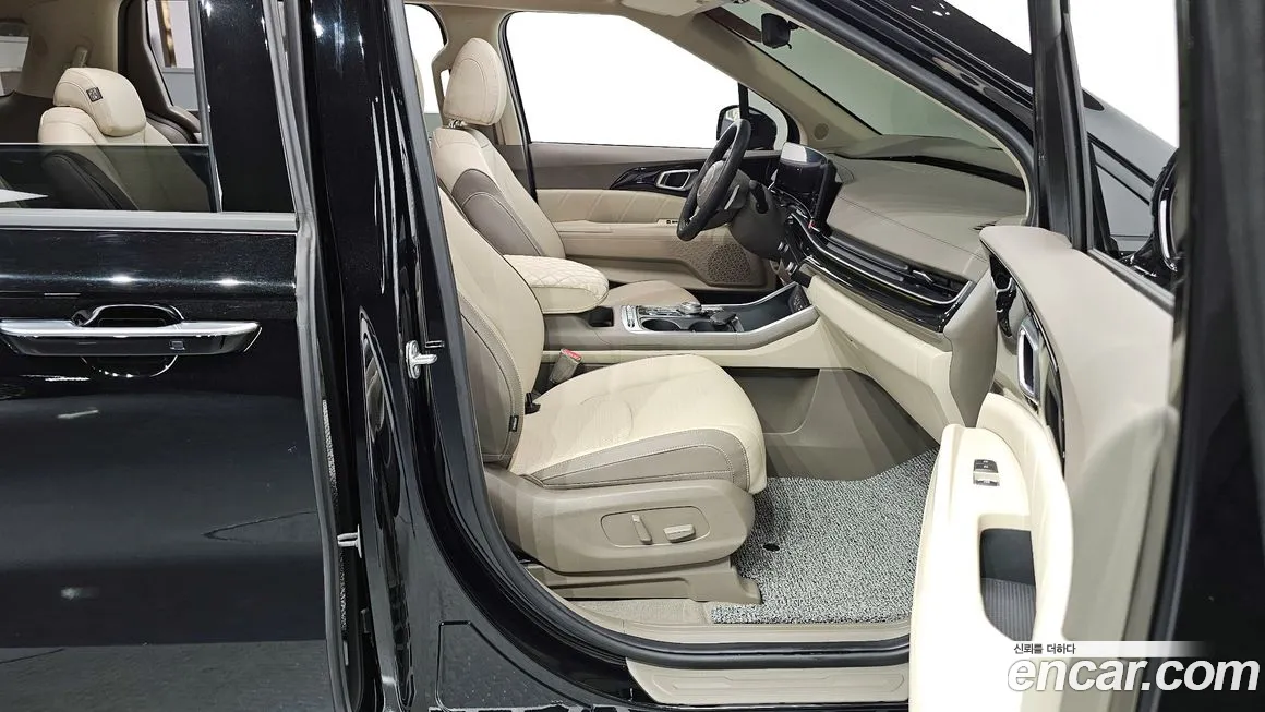 Kia The New Carnival 4th Generation 2024 Черный из Кореи, фото 2