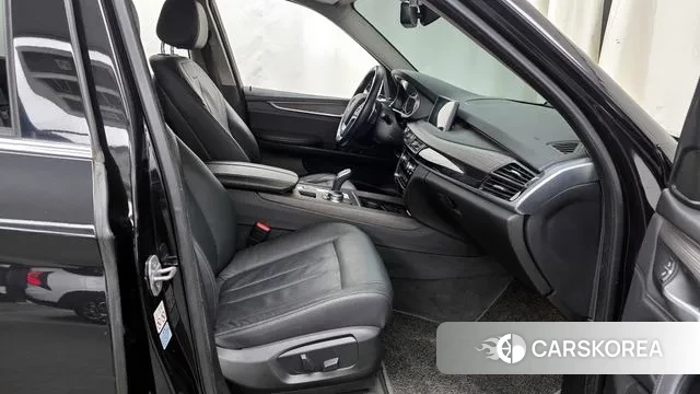 BMW X5 (F15) 2018 Черный из Кореи, фото 2