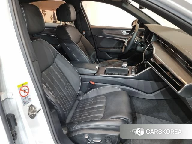 Audi A6 (C8) 2025 Белый из Кореи, фото 2
