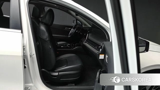Kia Sportage 5th Generation Hybrid 2021 Белый из Кореи, фото 2
