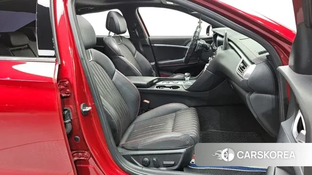 Genesis G70 2019 Красный из Кореи, фото 2