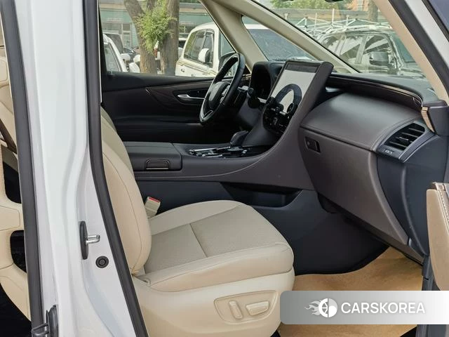 Toyota Elfa 2024 Белый из Китая, фото 2