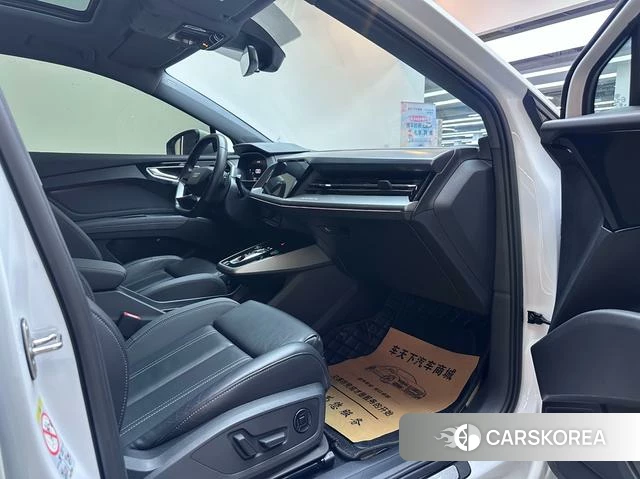 Audi Q4 e-tron 2023 Белый из Китая, фото 2