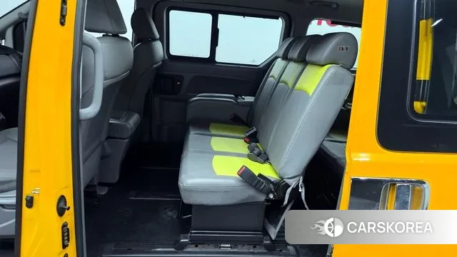 Hyundai The New Grand Starex 2018 Желтый из Кореи, фото 2