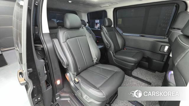 Hyundai Staria 2025 Черный из Кореи, фото 2
