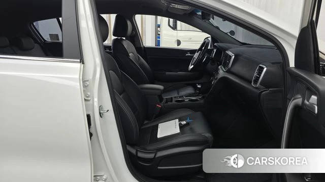 Kia Sportage The Bold 2021 Белый из Кореи, фото 2