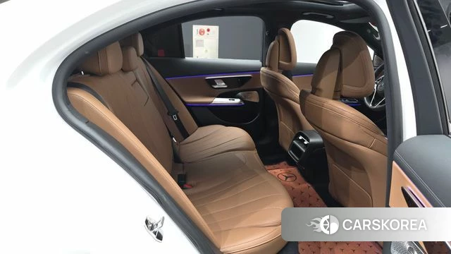 Mercedes-Benz E-Class W214 2024 Белый из Кореи, фото 2