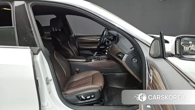 BMW 6 Series GT (G32) 2021 Белый из Кореи, фото 2