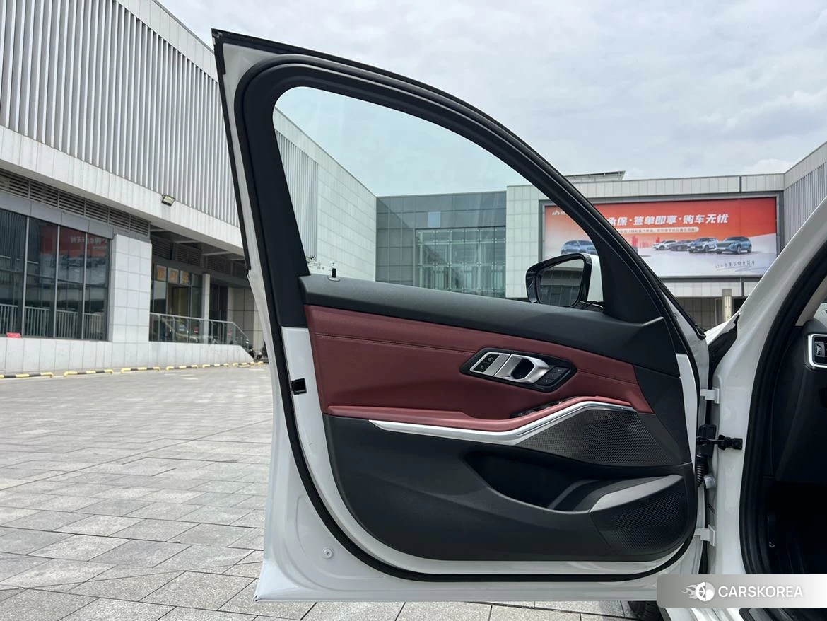 BMW i3 2023 Белый из Китая, фото 2
