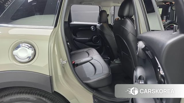 Mini Cooper S 2019 Коричневый двухцветный из Кореи, фото 2