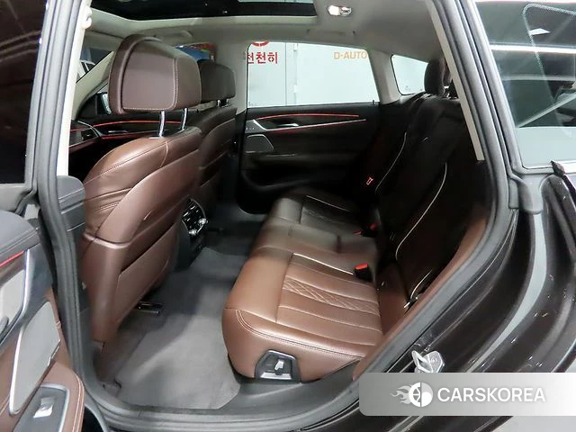 BMW 6 Series GT (G32) 2022 Черный из Кореи, фото 2