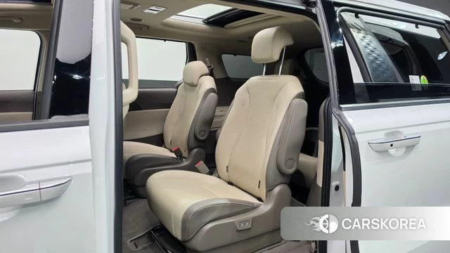Kia Carnival 4th generation 2022 Белый из Кореи, фото 2