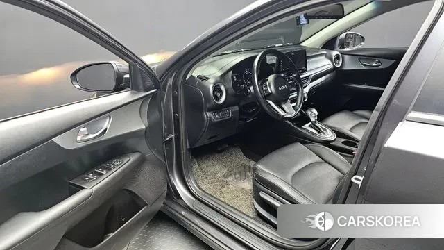 Kia The New K3 2nd generation 2021 Серый из Кореи, фото 2