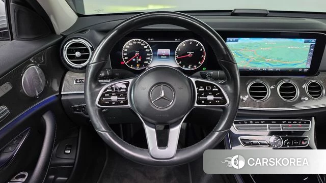 Mercedes-Benz E-Class W213 2020 Серебряный из Кореи, фото 2