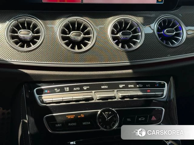 Mercedes-Benz E-Class W213 2019 Белый из Кореи, фото 2