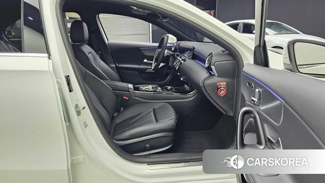 Mercedes-Benz A-Class W177 2025 Белый из Кореи, фото 2