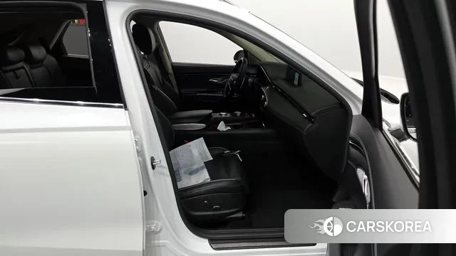 Genesis GV70 2021 Белый из Кореи, фото 2