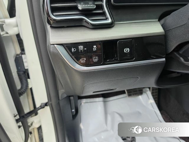 Kia Sportage 5th Generation Hybrid 2024 Белый из Кореи, фото 2