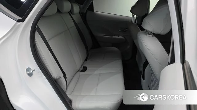 Hyundai Kona (SX2) 2023 Белый из Кореи, фото 2