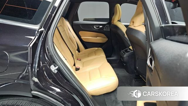 Volvo XC60 second Generation 2019 Черный из Кореи, фото 2