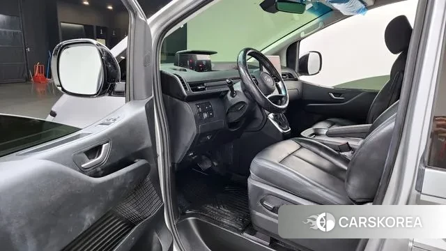 Hyundai Staria 2022 Серебряный из Кореи, фото 2