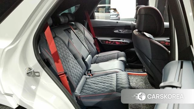 Genesis GV70 2022 Белый из Кореи, фото 2