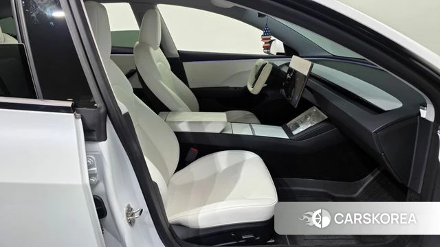 Tesla Model 3 2024 Белый из Кореи, фото 2