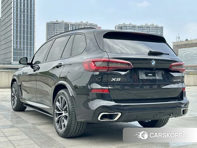 BMW X5 2023 Черный из Китая, фото 2