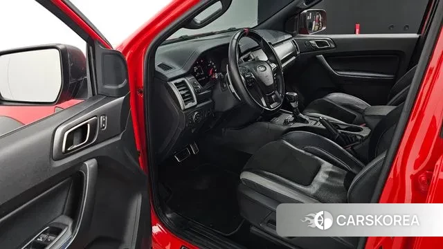 Ford Ranger 3rd Generation 2021 Красный из Кореи, фото 2