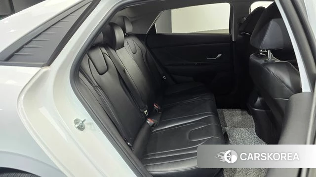 Hyundai Avante (CN7) 2022 Белый из Кореи, фото 2