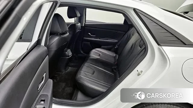 Hyundai Avante (CN7) 2022 Белый из Кореи, фото 2