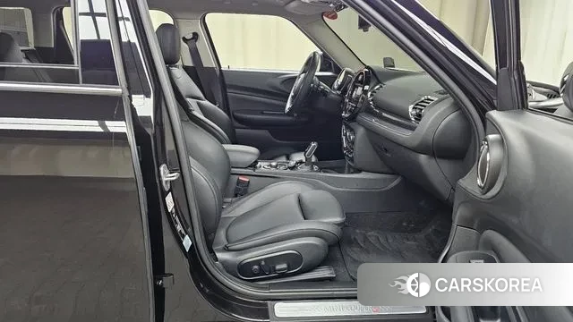 Mini Cooper SD Clubman 2020 Черный из Кореи, фото 2