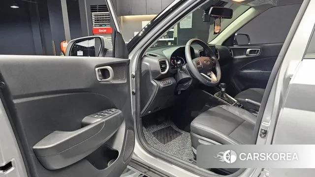 Hyundai Venue 2023 Серебряный из Кореи, фото 2