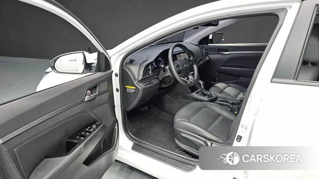 Hyundai The New Avante AD 2019 Белый из Кореи, фото 2