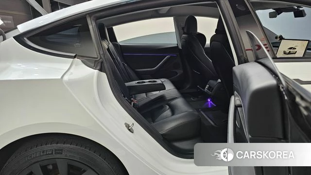 Tesla Model 3 2022 Белый из Кореи, фото 2