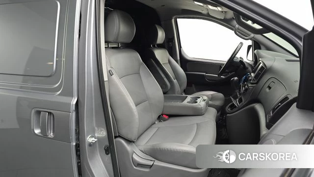 Hyundai The New Grand Starex 2021 Серебряный из Кореи, фото 2